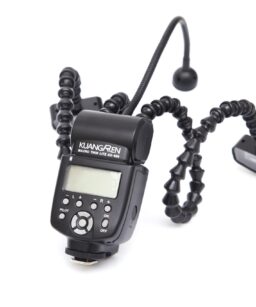 Đèn Macro Twin Flash đầu tiên trên thế giới được trang bị các tay khớp nối linh hoạt, chỉ số hướng dẫn GN-190 (tính bằng feet ở ISO 100), thời gian hồi đèn siêu nhanh và trọng lượng nhẹ. Đây chính là người bạn đồng hành hoàn hảo cho nhiếp ảnh Macro.
